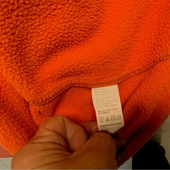 IZOD Advantage Performance Men's Vest - Picture 6 of 8